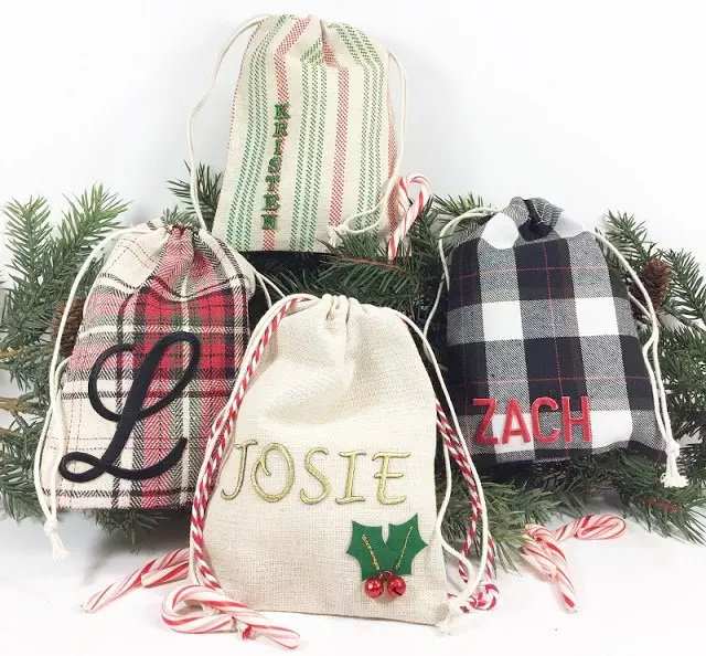 Personalized Holiday Gift Bags A 30 Minute DIY #creativelybeth #30minutecrafts #personalizedgiftbags #christmascrafts