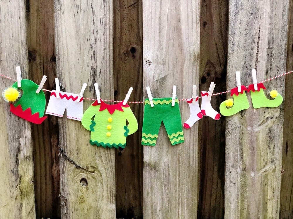 Elf Clothesline Garland with FREE Printable