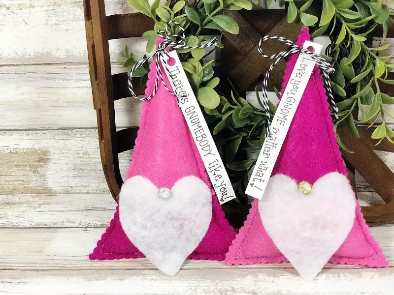 Quick and Easy Valentines Day Gnome Stuffies with Fairfield World Creatively Beth #creativelybeth #polyfil #gnomes #stuffies #valentinesdaycrafts