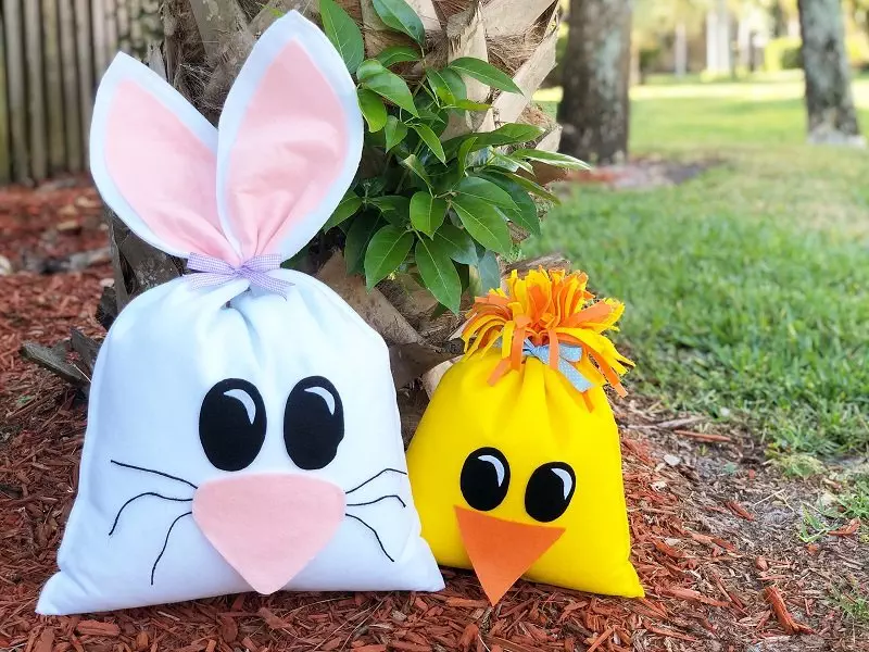 How to Create a Playful Bean Bag Bunny and Chick Creatively Beth #creativelybeth #fairfieldworld #eastercrafts #bunny #chick