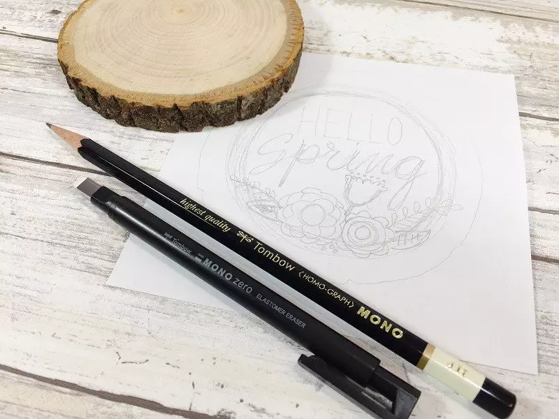 Sketch out doodled design on plain paper Creatively Beth #creativelybeth #woodburning #springcrafts #woodslice #doodle #handlettering