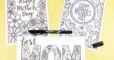 Trio of FREE Mothers Day Cards to Print and Color by Creatively Beth #creativelybeth #freeprintable #freedownload #coloring #mothersday #card #free