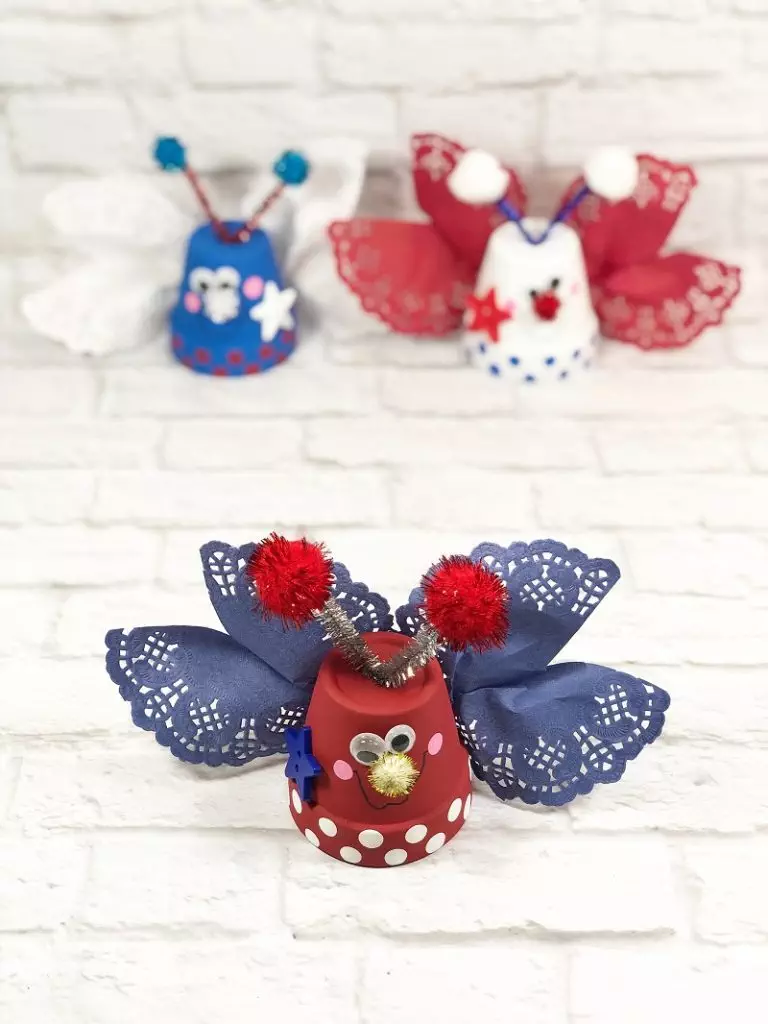 Fourth of July Patriotic Clay Pot Love Bugs Creatively Beth #creativelybeth #dollartreecrafts #patrioticcrafts #claypotcrafts #fourthofjuly