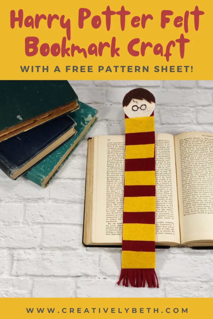 Harry Potter Felt Bookmark with a FREE Pattern Sheet Creatively Beth #creativelybeth #harrypottercrafts #harrypotter #feltcrafts #kidscrafts