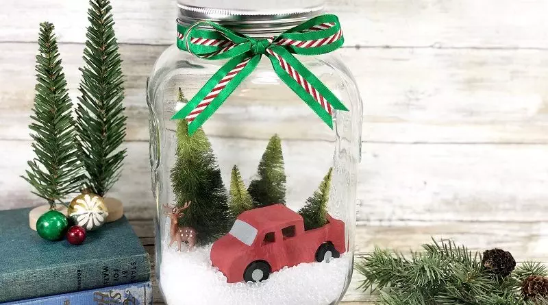 How to make an easy Christmas Truck Snow Globe Creatively Beth #creativelybeth #snowglobe #christmascrafts #redtruck #christmasredtruck #decoart