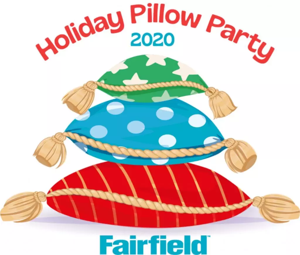 Fairfield World Pillow Party 2020 with Creatively Beth and an Ugly Christmas Sweater Pillow #uglychristmassweater #FFWPillowParty #creativelybeth #decoart #stenciled #nosewpillow #stenciledpillow