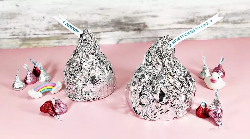 Create Jumbo Chocolate Kiss Containers for Valentine's Day by Creatively Beth #creativelybeth #valentinesday #hersheykiss #recycledcrafts