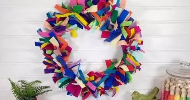Upcycled Rainbow Scrap Wreath with Earth-friendly Kunin Felt by Creatively Beth #creativelybeth #createdwithkunin #kuninfelt #feltprojects #upcycledcrafts