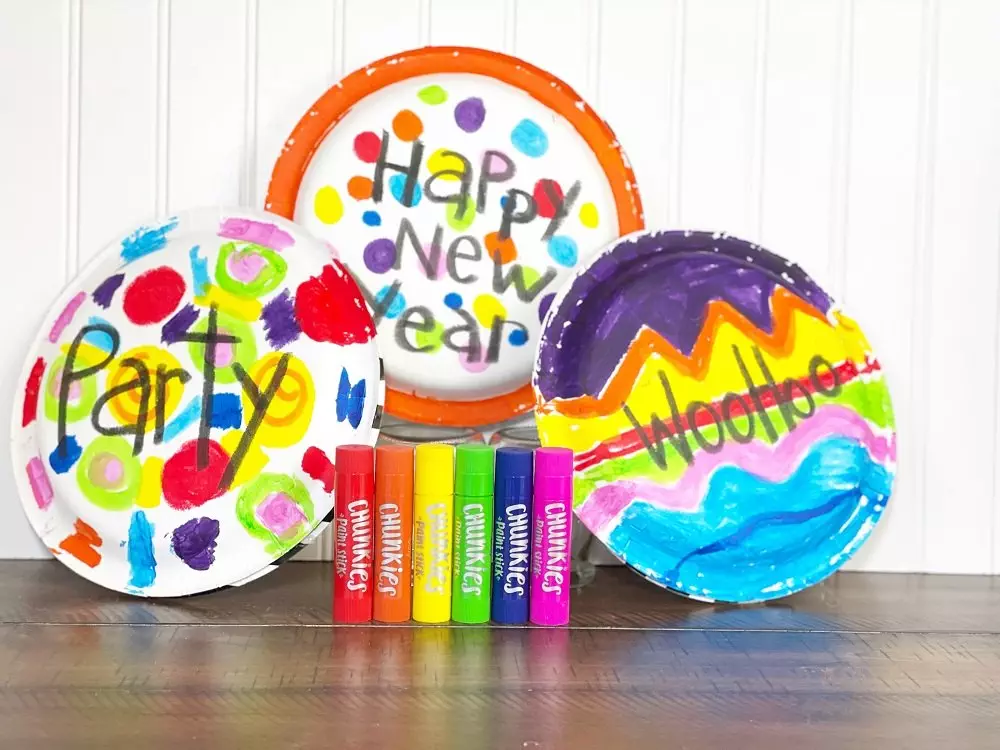 Easy DIY Noisemakers for New Years Eve by Creatively Beth #creativelybeth #newyearseve #diy #noisemakers #kidscrafts