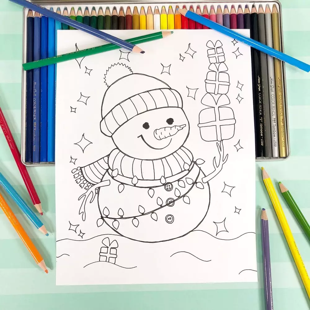 Free Snowman Coloring Page to Print and Color Creatively Beth #creativelybeth #totallyfreeprintables #freeprintable #freecoloringpage #snowman