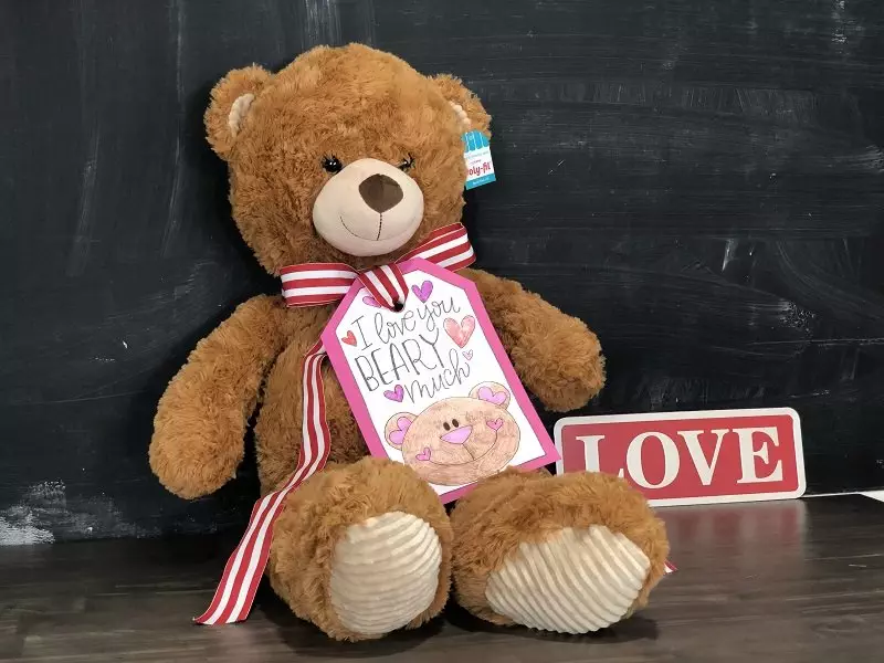 Free Valentine Bear Tag to Print and Color