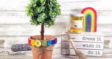 DIY Rainbow Clay Pot for Spring with Button Jam by Creatively Beth #creativelybeth #rainbow #buttons #craft #claypot