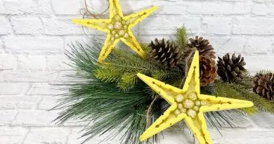 Dollar Tree Christmas DIY Clothespin Star Creatively Beth #creativelybeth #dollartree #clothespin #crafts #star #diy #christmas #ornament