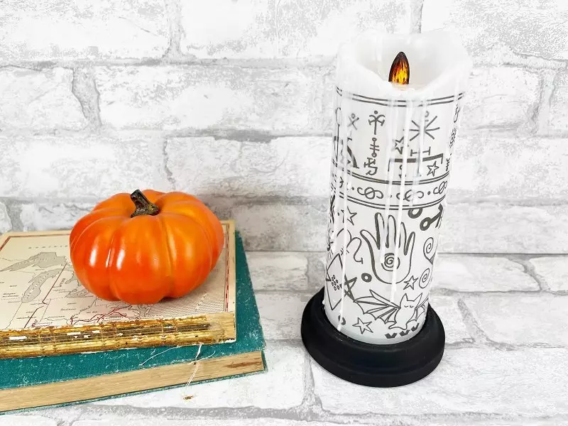 DIY Black Flame Candle Hocus Pocus Craft by Creatively Beth #creativelybeth #hocuspocus #craft #blackflamecandle #diy #sandersonsisters #hocuspocus2
