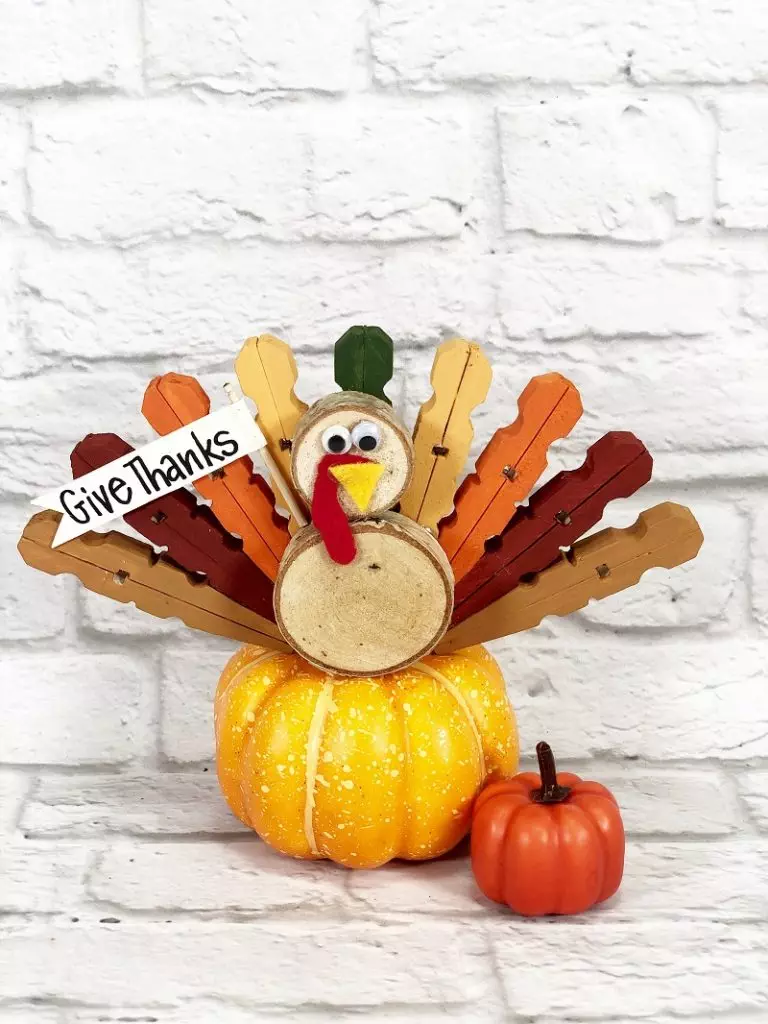 Dollar Tree Craft Clothespin Turkey Creatively Beth #creativelybeth #turkey #craft #dollartree #diy #kids #fall #autumn #clothespin #thanksgiving