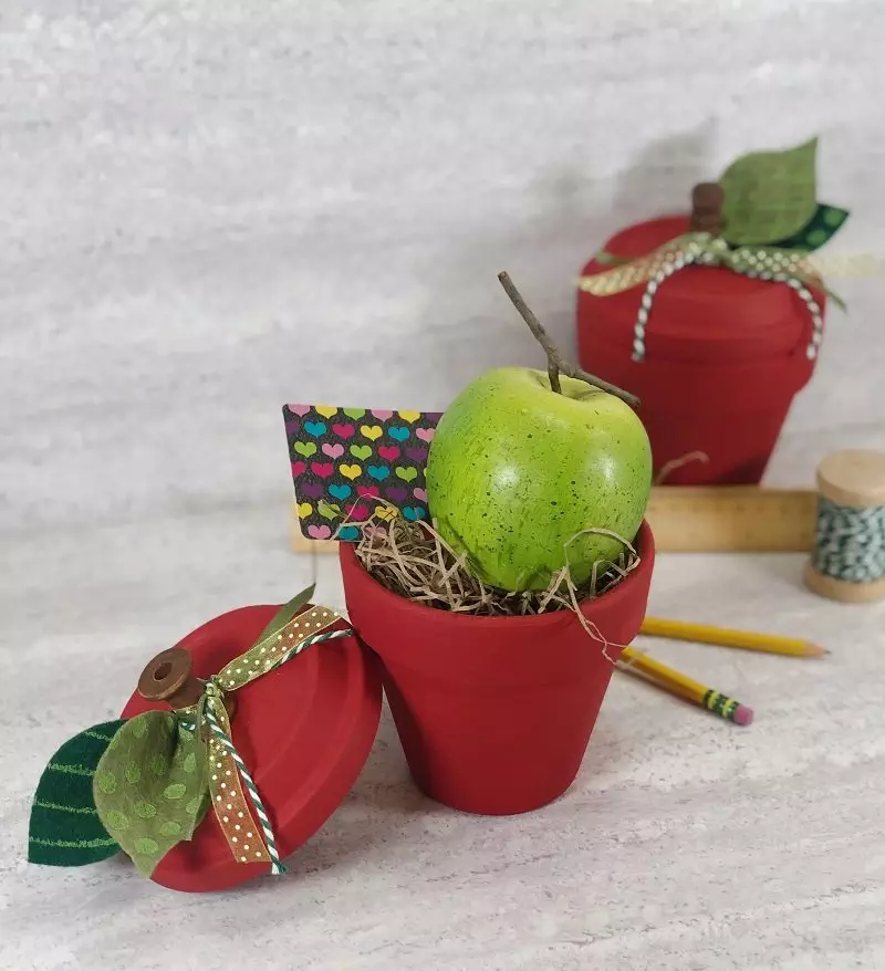 Easy Clay Pot Apple for Teacher a 30 Minute Craft