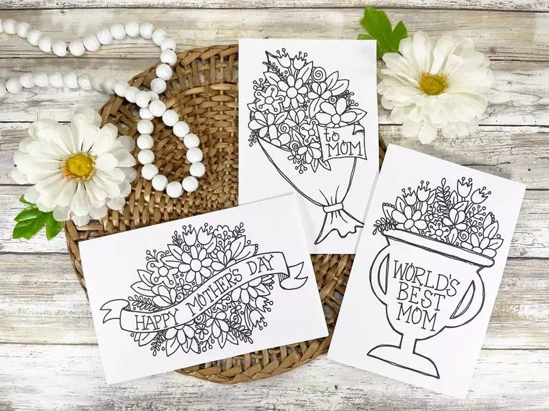 A Trio of Mothers Day Cards to Print and Color Creatively Beth #creativelybeth #mothersday #cards #freeprintable #flowers #floral #kids #coloring #handlettered #handdrawn