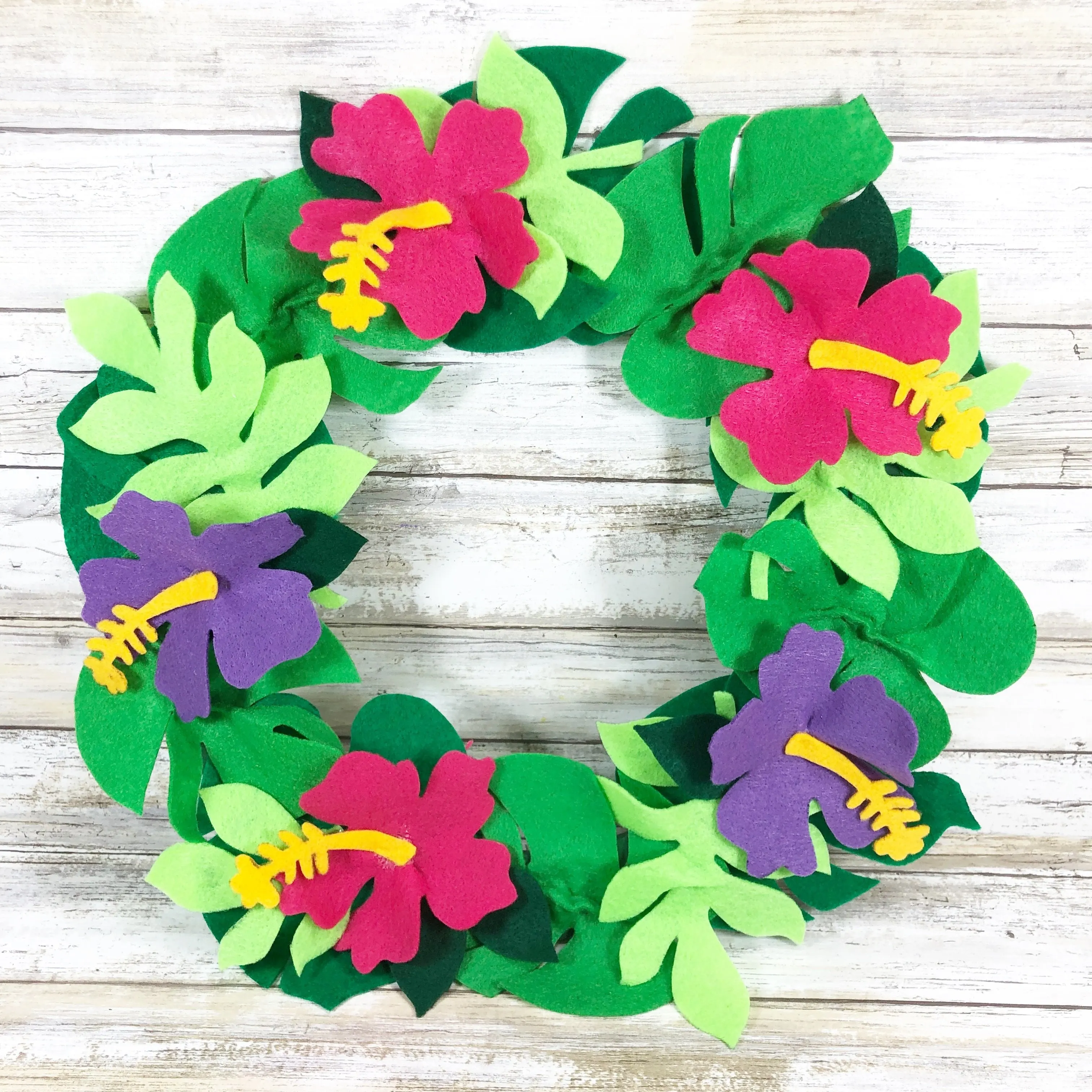 Create a Tropical Hibiscus Wreath with Kunin Felt