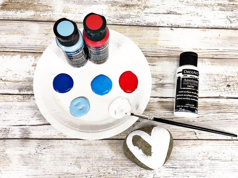 Patriotic Painted Rocks to Celebrate America
