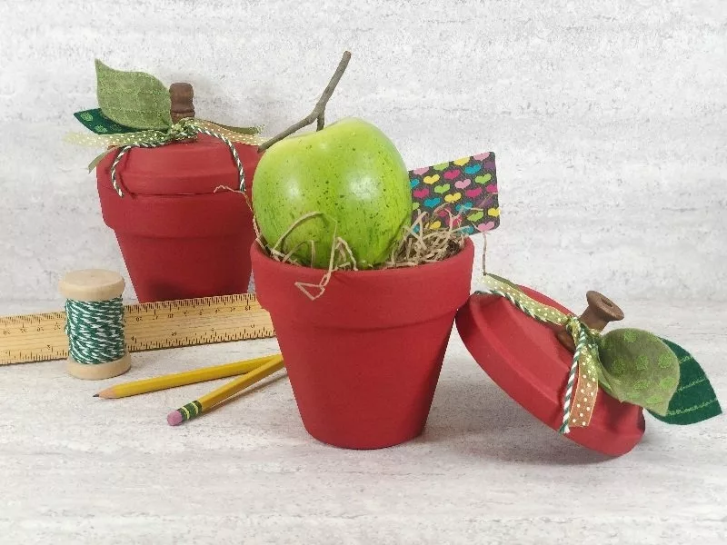 Easy Clay Pot Apple for Teacher