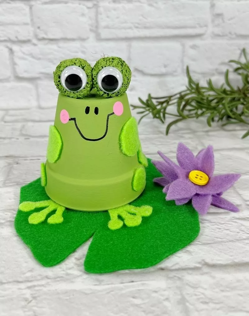 Dollar Tree Clay Pot Frog