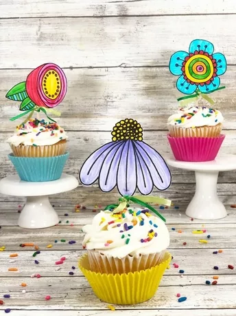 FELT FLOWER CUPCAKE TOPPERS -- fun easy food craft