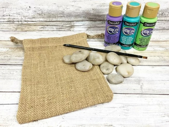 DIY Your Own Game Tic Tac Toe: Football - The Rustic Brush