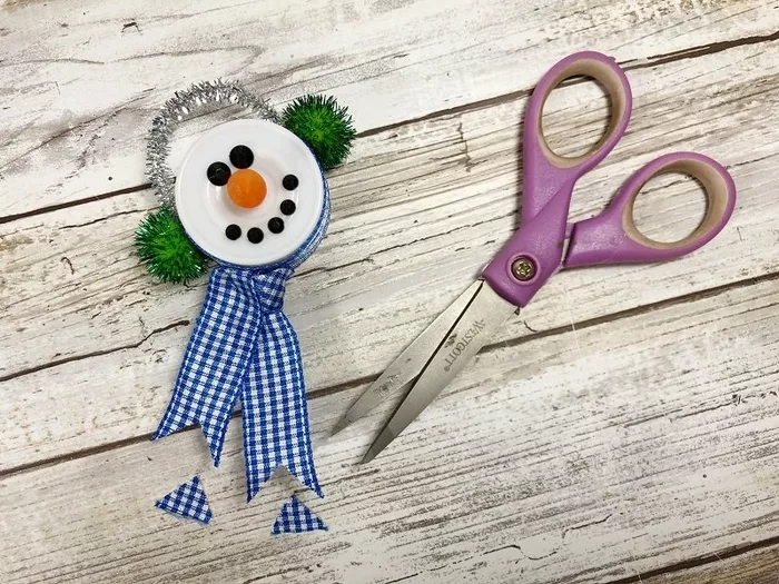 Snowman Craft Ideas: You Won't Believe These Easy Dollar Tree DIYs - Chas'  Crazy Creations