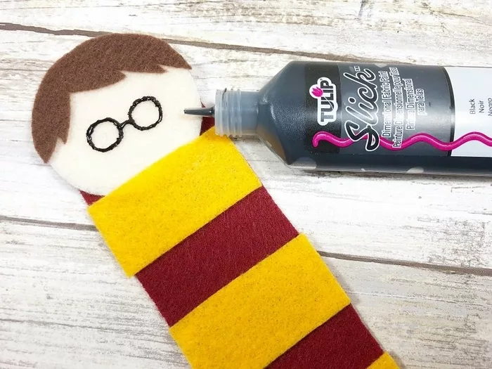 Harry Potter Felt Bookmark with a FREE Pattern Sheet