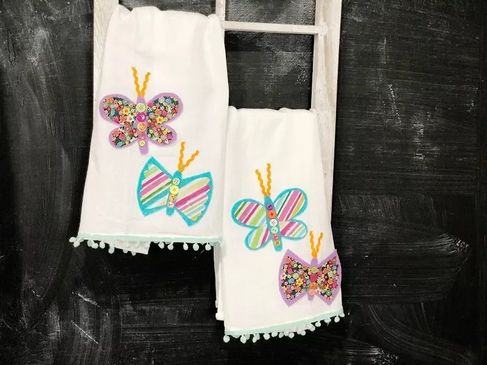 Oven Door Dress Towel that I half followed a tutorial for and half just  made it how I wanted : r/sewing