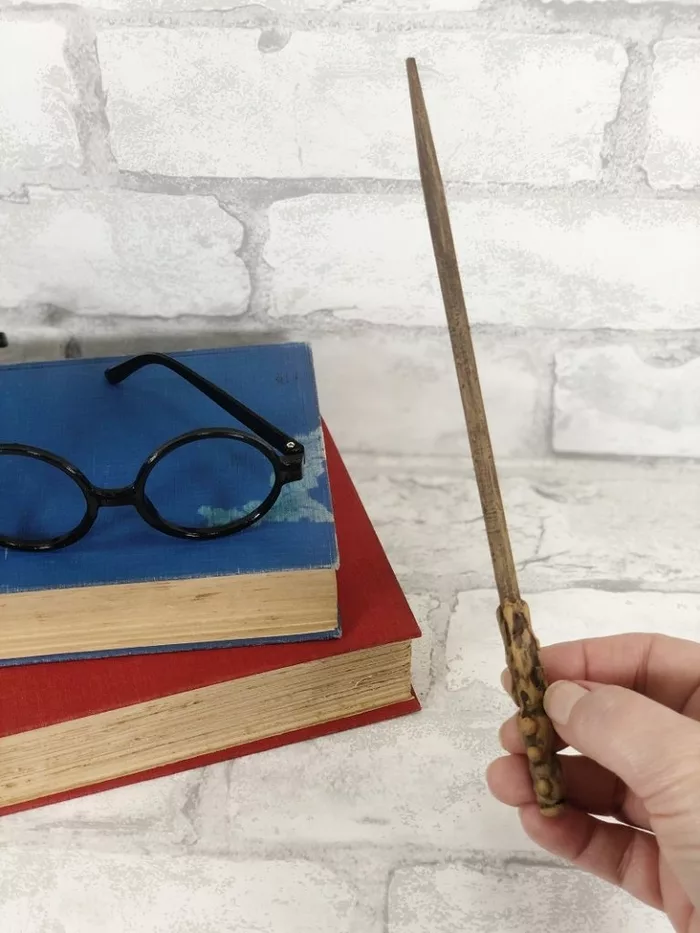 https://creativelybethcomf5489.zapwp.com/q:i/r:1/wp:1/w:340/u:https://creativelybeth.com/wp-content/uploads/2023/07/15-Minute-Harry-Potter-Wands-Creatively-Beth-768x1024.jpg