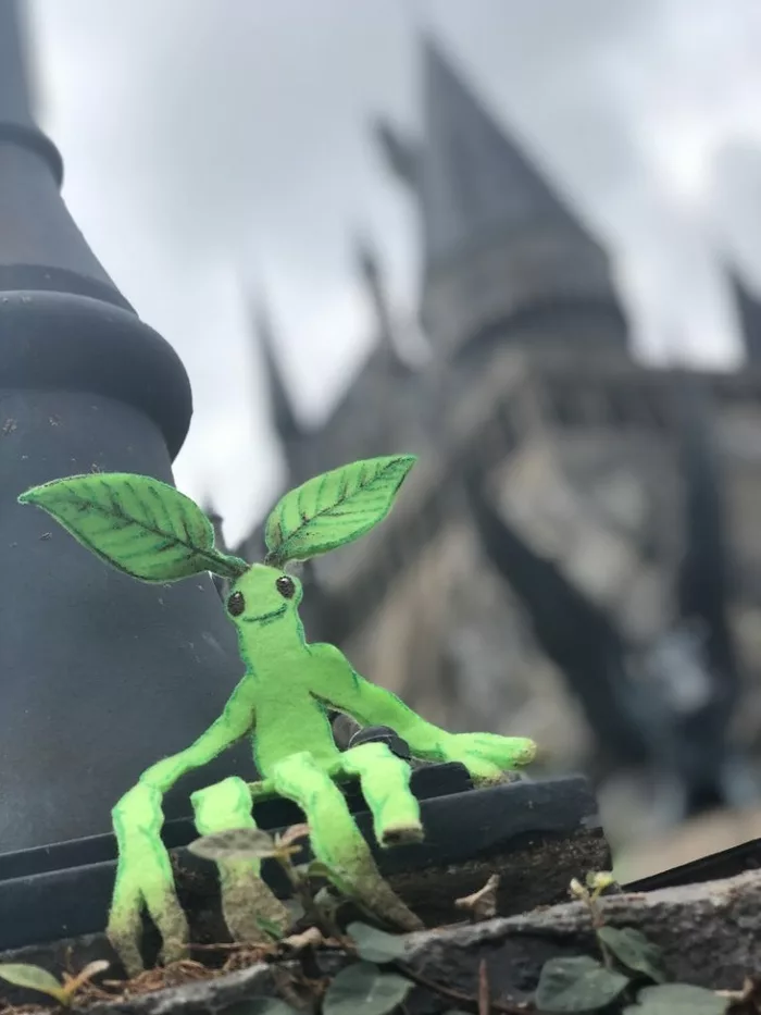 Harry Potter Bowtruckle felt bookmark craft 