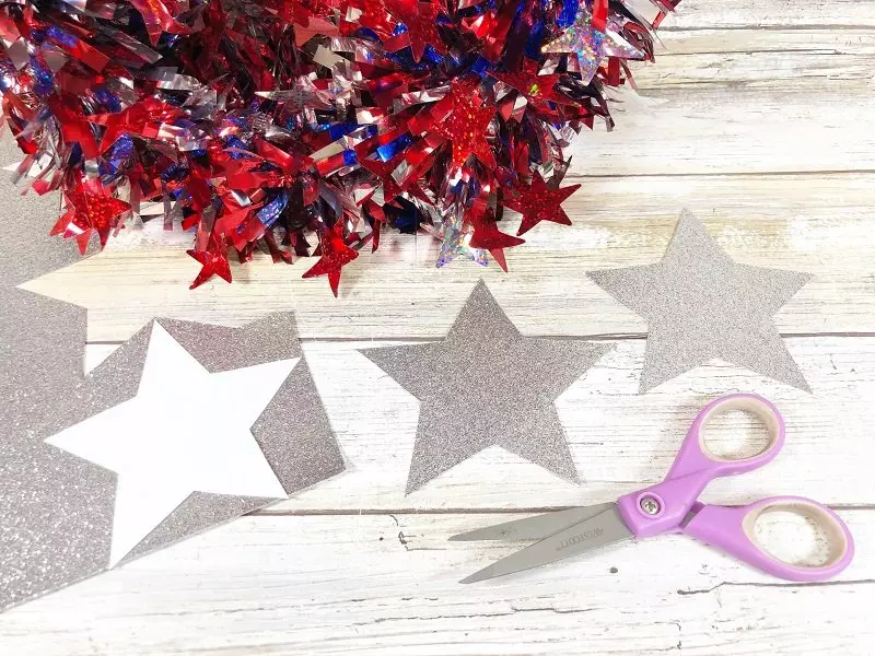 Patriotic Garland Wreath a Dollar Tree DIY