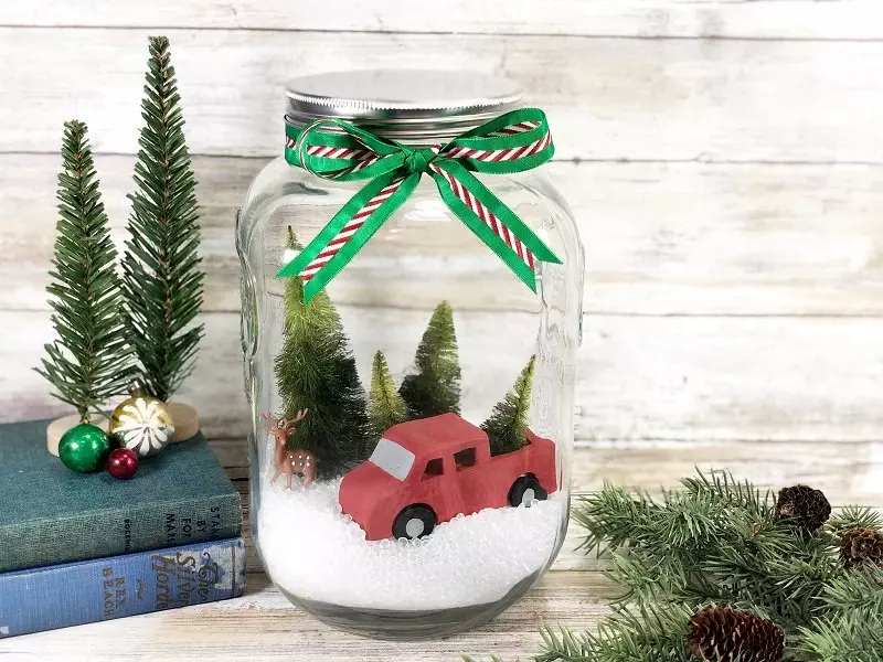 Holly Jolly Christmas Milk Jar DIY Bead Kit