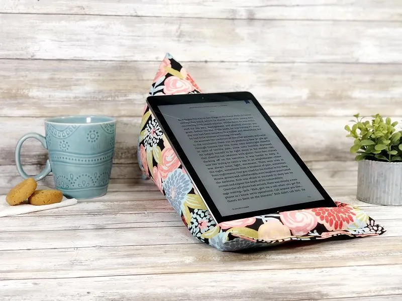 EASY BEAN BAG TABLET HOLDER CREATIVELY BETH 16 Creatively Beth