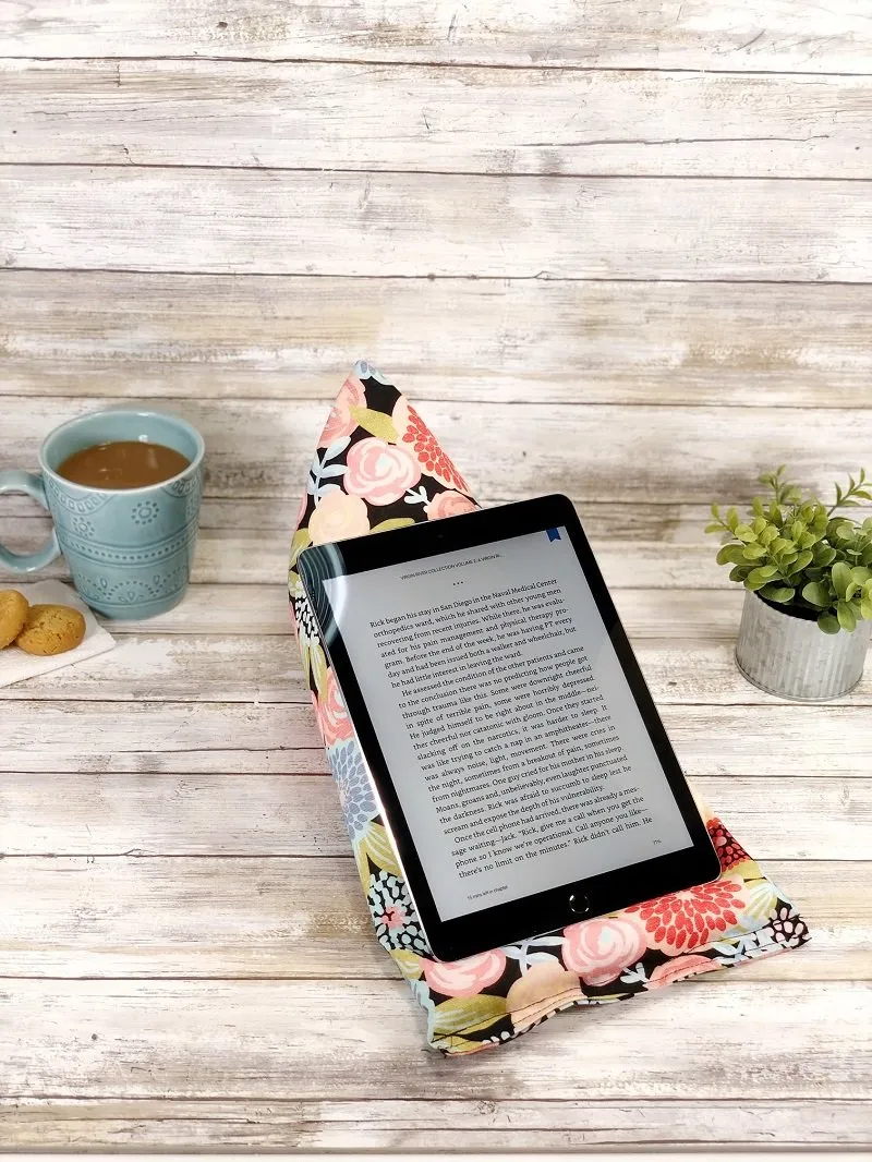 EASY BEAN BAG TABLET HOLDER CREATIVELY BETH 18 Creatively Beth