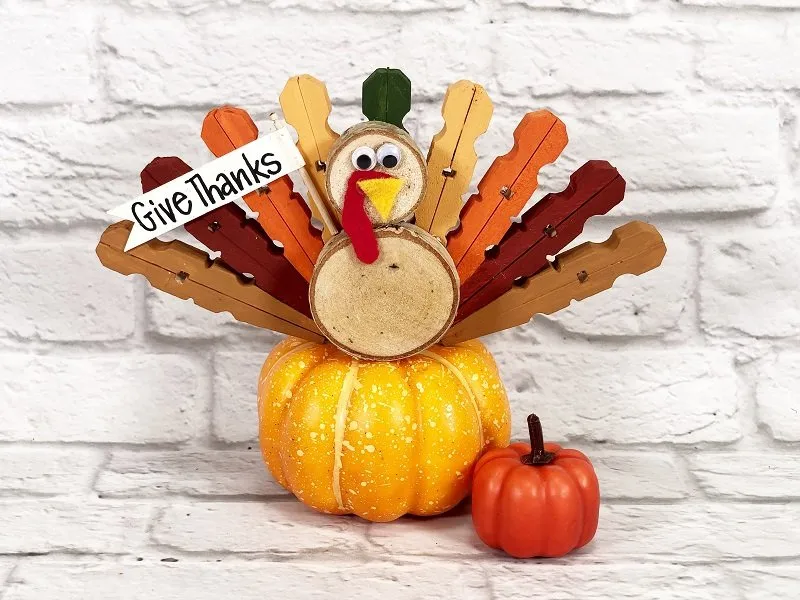 DIY Dollar Tree Craft Clothespin Turkey