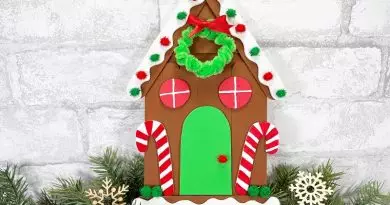 Dollar Tree Christmas Craft Stick Gingerbread House Creatively Beth #creativelybeth #diy #craft #craftstick #popsiclestick #dollartree #christmas #gingerbread #house #cookie