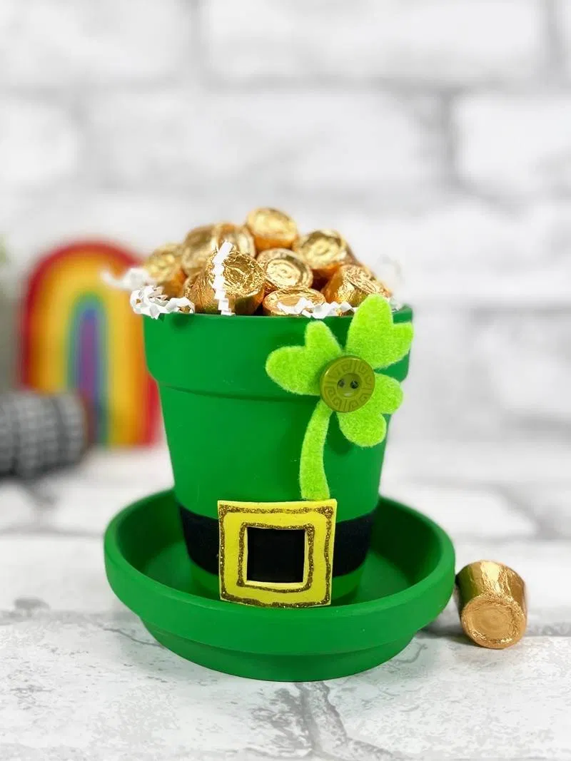 Dollar Tree Clay Pot Leprechaun Hat